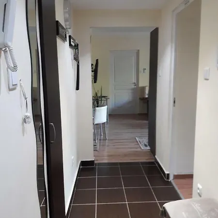 End Of The Road Apartman 아파트